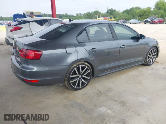 ✅ 2013 Volkswagen Jetta Autobahn • VIN: 3VW467AJ8DM228473 • Lot: 43189128. Wystawiony na IAAI z przebiegiem 139 130 mil. Bezpłatny archiwum sprzedaży aukcyjnych z USA i szczegółowy raport historii pojazdu na DreamBid. Zdjęcie 4.