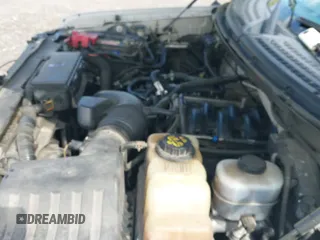 ✅ 2011 Ford F-150 XL • VIN: 1FTNF1EF2BKD00945 • Lot: 42195954. Listed on IAAI with 203,566 mi. Free auction sales archive from the USA and detailed vehicle history report at DreamBid. Image 19.