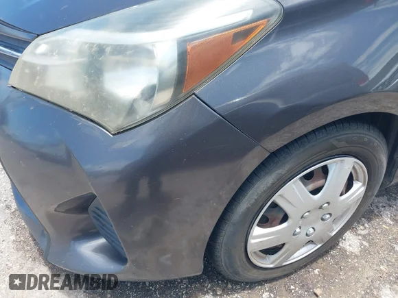 ✅ 2015 Toyota Yaris L • VIN: VNKKTUD36FA044090 • Lot: 45294870. Wystawiony na IAAI z przebiegiem 140 668 mil. Bezpłatny archiwum sprzedaży aukcyjnych z USA i szczegółowy raport historii pojazdu na DreamBid. Zdjęcie 6.