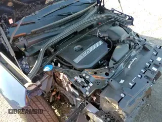 ✅ 2025 BMW X1 xDrive28i • VIN: WBX73EF04S5059328 • Лот: 82553845. Опубликован ранее на Copart с пробегом 3 595 миль. Бесплатный доступ к архиву аукционных продаж из США и подробный отчёт об истории автомобиля на DreamBid. Изображение 15.