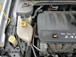 ✅ 2013 Dodge Avenger SE • VIN: 1C3CDZAB2DN625941 • Лот: 84955864. Опубликован ранее на Copart с пробегом 134 862 миль. Бесплатный доступ к архиву аукционных продаж из США и подробный отчёт об истории автомобиля на DreamBid. Изображение 15.