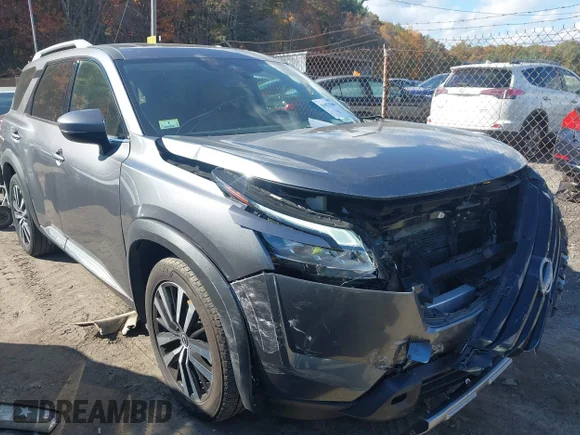 2023 Nissan Pathfinder Platinum
