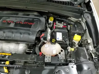 ✅ 2018 Jeep Renegade Latitude • VIN: ZACCJABBXJPJ47305 • Лот: 86256295. Опубликован ранее на Copart с пробегом 60 795 миль. Бесплатный доступ к архиву аукционных продаж из США и подробный отчёт об истории автомобиля на DreamBid. Изображение 16.