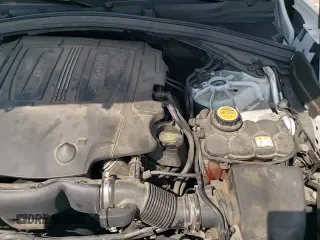 ✅ 2018 Jaguar F-Pace 35t Premium • VIN: SADCJ2EV9JA242795 • Lot: 67068075. Listed on Copart with 50,239 mi. Free auction sales archive from the USA and detailed vehicle history report at DreamBid. Image 15.