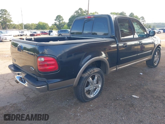 ✅ 2002 Ford F-150 XLT • VIN: 1FTRW07682KD45509 • Lot: 45152929. Wystawiony na IAAI z przebiegiem 214 731 mil. Bezpłatny archiwum sprzedaży aukcyjnych z USA i szczegółowy raport historii pojazdu na DreamBid. Zdjęcie 4.