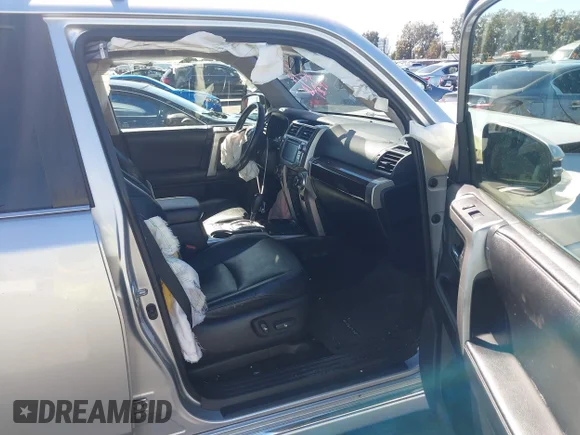 ✅ 2016 Toyota 4Runner SR5 Premium • VIN: JTEZU5JR5G5146778 • Lot: 43465278. Wystawiony na IAAI z przebiegiem 126 940 mil. Bezpłatny archiwum sprzedaży aukcyjnych z USA i szczegółowy raport historii pojazdu na DreamBid. Zdjęcie 5.