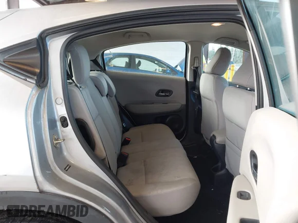 ✅ 2017 Honda HR-V LX • VIN: 3CZRU5H31HM713113 • Lot: 44554313. Wystawiony na IAAI z przebiegiem 72 903 mil. Bezpłatny archiwum sprzedaży aukcyjnych z USA i szczegółowy raport historii pojazdu na DreamBid. Zdjęcie 8.
