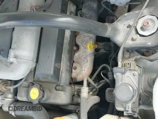 2002 Chevrolet Tracker ZR2 z VIN 2CNBJ734526932987, wystawiony jako IAAI lot #42289740 z przebiegiem 92 862 mil mil oraz . Historia ofert i sprzedaży dostępna na DreamBid. Obrazek 19.