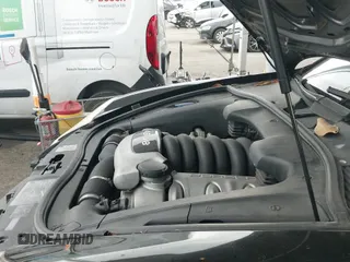 ✅ 2005 Porsche Cayenne S • VIN: WP1AB29P95LA66464 • Lot: 42414915. Wystawiony na IAAI z przebiegiem 130 919 mil. Bezpłatny archiwum sprzedaży aukcyjnych z USA i szczegółowy raport historii pojazdu na DreamBid. Zdjęcie 13.