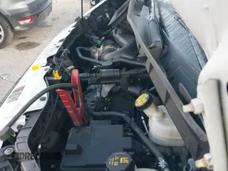 ✅ 2020 Ford Transit Cargo • VIN: 1FTBR1Y80LKB45384 • Lot: 41479703. Wystawiony na IAAI z przebiegiem 63 232 mil. Bezpłatny archiwum sprzedaży aukcyjnych z USA i szczegółowy raport historii pojazdu na DreamBid. Zdjęcie 19.