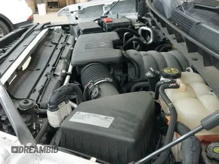 ✅ 2019 Chevrolet Silverado 1500 Custom Trail Boss • VIN: 1GCRYCEF4KZ362653 • Lot: 43576498. Wystawiony na IAAI z przebiegiem 81 734 mil. Bezpłatny archiwum sprzedaży aukcyjnych z USA i szczegółowy raport historii pojazdu na DreamBid. Zdjęcie 19.