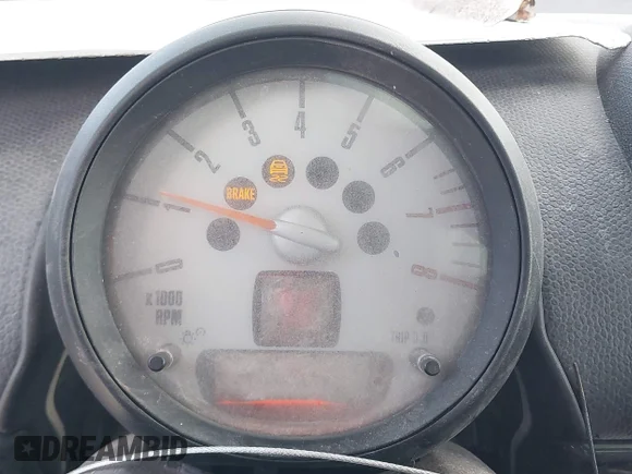 ✅ 2013 MINI Countryman • VIN: WMWZB3C55DWM31329 • Лот: 45424116. Опубліковано раніше на IAAI з пробігом Не вказано. Безкоштовний доступ до архіву аукціонних продажів зі США та докладний звіт про історію автомобіля на DreamBid. Зображення 7.