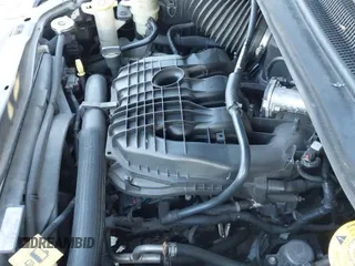 ✅ 2013 Chrysler Town & Country Touring • VIN: 2C4RC1BG4DR742427 • Lot: 43488880. Listed on IAAI with 223,539 mi. Free auction sales archive from the USA and detailed vehicle history report at DreamBid. Image 19.