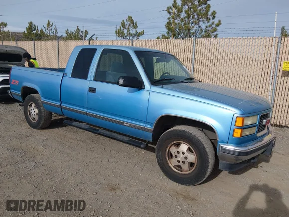✅ 1995 GMC Sierra 1500 • VIN: 2GTEK19K6S1525212 • Lot: 44568619. Wystawiony na IAAI z przebiegiem 286 756 mil. Bezpłatny archiwum sprzedaży aukcyjnych z USA i szczegółowy raport historii pojazdu na DreamBid. Zdjęcie 1.
