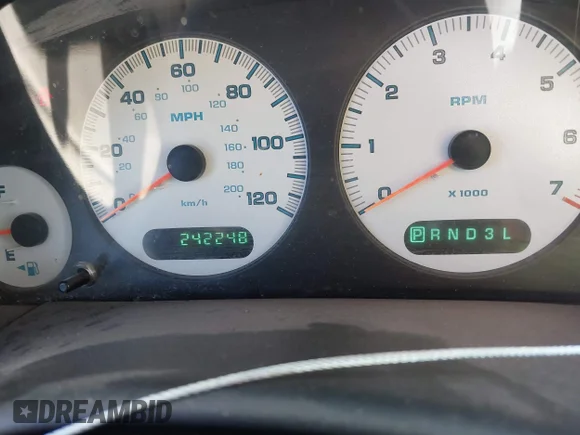 ✅ 2001 Chrysler Voyager • VIN: 1C4GJ25361B218265 • Lot: 43267329. Wystawiony na IAAI z przebiegiem 242 248 mil. Bezpłatny archiwum sprzedaży aukcyjnych z USA i szczegółowy raport historii pojazdu na DreamBid. Zdjęcie 7.