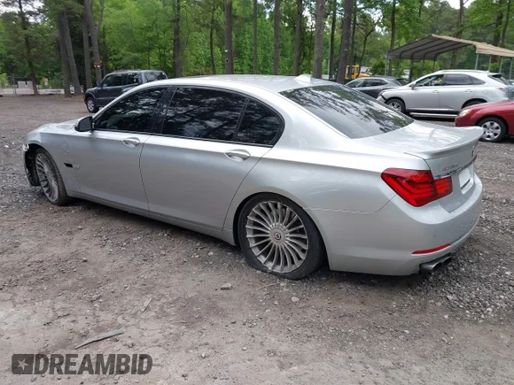 ✅ 2013 BMW 7 Series 750Li • VIN: WBAYE8C58DDS15910 • Лот: 45109122. Опубліковано раніше на IAAI з пробігом Не вказано. Безкоштовний доступ до архіву аукціонних продажів зі США та докладний звіт про історію автомобіля на DreamBid. Зображення 3.