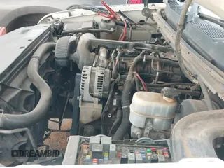 2011 Chevrolet Silverado 1500 LT z VIN 3GCPKSE3XBG363458, wystawiony jako IAAI lot #43402485 z przebiegiem 312 273 mil mil oraz . Historia ofert i sprzedaży dostępna na DreamBid. Obrazek 19.