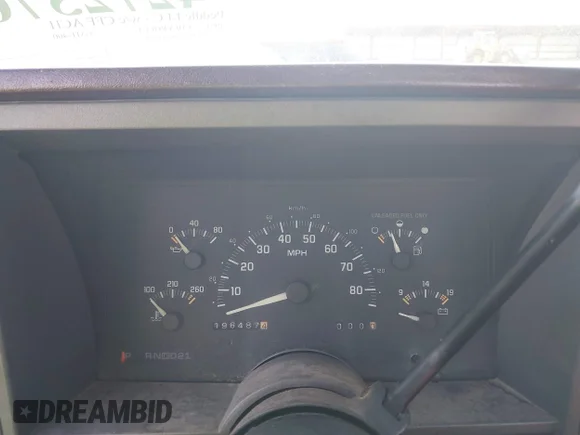 ✅ 1994 Chevrolet Silverado 1500 • VIN: 1GCEK14K8RE116841 • Lot: 42723764. Wystawiony na IAAI z przebiegiem 196 487 mil. Bezpłatny archiwum sprzedaży aukcyjnych z USA i szczegółowy raport historii pojazdu na DreamBid. Zdjęcie 7.