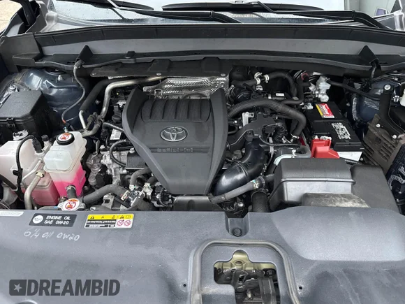 ✅ 2024 Toyota Highlander XLE • VIN: 5TDAAAB56RS036785 • Lot: 44138286. Wystawiony na IAAI z przebiegiem 107 292 mil. Bezpłatny archiwum sprzedaży aukcyjnych z USA i szczegółowy raport historii pojazdu na DreamBid. Zdjęcie 10.