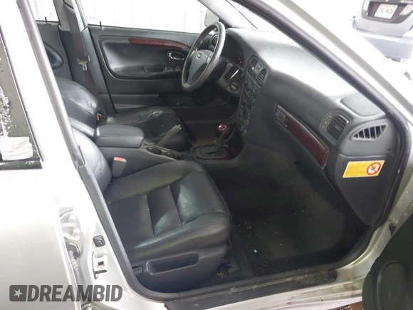 ✅ 2003 Volvo S40 • VIN: YV1VS295X3F925004 • Лот: 41941984. Опубліковано раніше на IAAI з пробігом 114 262 миль. Безкоштовний доступ до архіву аукціонних продажів зі США та докладний звіт про історію автомобіля на DreamBid. Зображення 5.