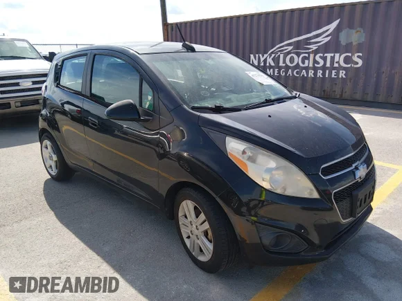 ✅ 2015 Chevrolet Spark LT • VIN: KL8CD6S90FC721256 • Lot: 45279206. Wystawiony na IAAI z przebiegiem 139 762 mil. Bezpłatny archiwum sprzedaży aukcyjnych z USA i szczegółowy raport historii pojazdu na DreamBid. Zdjęcie 1.