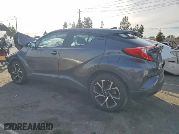 ✅ 2018 Toyota C-HR XLE Premium • VIN: NMTKHMBX2JR043366 • Lot: 74810215. Wystawiony na Copart z przebiegiem 68 163 mil. Bezpłatny archiwum sprzedaży aukcyjnych z USA i szczegółowy raport historii pojazdu na DreamBid. Zdjęcie 2.