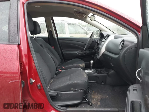 ✅ 2018 Nissan Versa SV • VIN: 3N1CN7AP1JL882161 • Lot: 45160520. Wystawiony na IAAI z przebiegiem 154 786 mil. Bezpłatny archiwum sprzedaży aukcyjnych z USA i szczegółowy raport historii pojazdu na DreamBid. Zdjęcie 5.