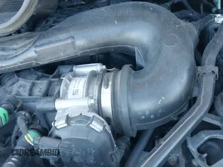 ✅ 2021 Ford Transit Cargo • VIN: 1FTBW3X82MKA14027 • Lot: 41423524. Wystawiony na IAAI z przebiegiem 121 221 mil. Bezpłatny archiwum sprzedaży aukcyjnych z USA i szczegółowy raport historii pojazdu na DreamBid. Zdjęcie 19.