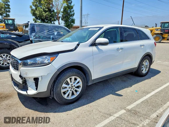 ✅ 2019 Kia Sorento L • VIN: 5XYPG4A34KG611589 • Lot: 53650256. Wystawiony na Copart z przebiegiem 91 436 mil. Bezpłatny archiwum sprzedaży aukcyjnych z USA i szczegółowy raport historii pojazdu na DreamBid. Zdjęcie 1.