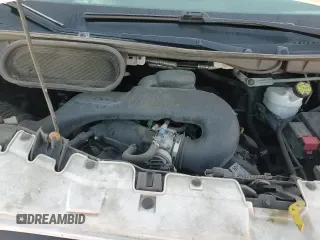 ✅ 2018 Ford Transit • VIN: 1FTYR1YM7JKB32779 • Lot: 55868195. Wystawiony na Copart z przebiegiem 112 354 mil. Bezpłatny archiwum sprzedaży aukcyjnych z USA i szczegółowy raport historii pojazdu na DreamBid. Zdjęcie 16.