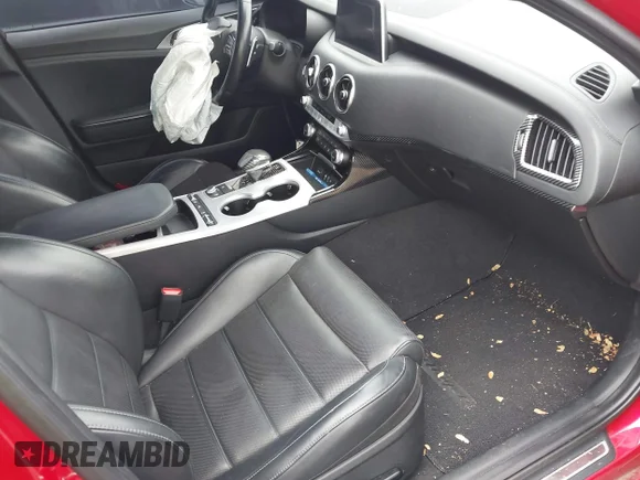 ✅ 2018 Kia Stinger GT2 • VIN: KNAE55LC6J6025541 • Лот: 42721220. Опубліковано раніше на IAAI з пробігом 77 290 миль. Безкоштовний доступ до архіву аукціонних продажів зі США та докладний звіт про історію автомобіля на DreamBid. Зображення 5.