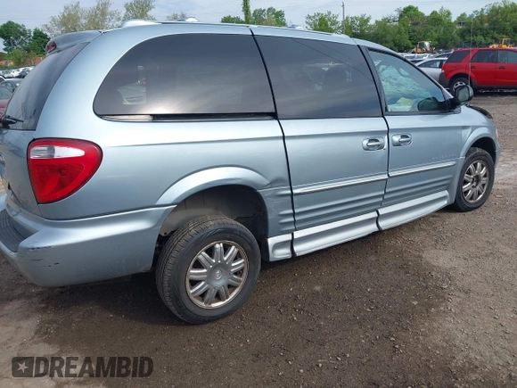 ✅ 2004 Chrysler Town & Country Limited • VIN: 2C8GP64L94R616100 • Лот: 44975606. Опубликован ранее на IAAI с пробегом Не указан. Бесплатный доступ к архиву аукционных продаж из США и подробный отчёт об истории автомобиля на DreamBid. Изображение 4.