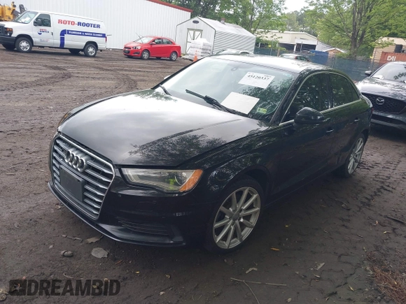 ✅ 2015 Audi A3 Premium Plus • VIN: WAUEFGFF3F1003841 • Lot: 45120337. Wystawiony na IAAI z przebiegiem 215 237 mil. Bezpłatny archiwum sprzedaży aukcyjnych z USA i szczegółowy raport historii pojazdu na DreamBid. Zdjęcie 2.