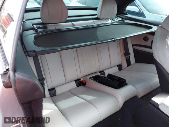 ✅ 2016 BMW M4 • VIN: WBS3U9C57GP969124 • Lot: 43829133. Wystawiony na IAAI z przebiegiem 61 103 mil. Bezpłatny archiwum sprzedaży aukcyjnych z USA i szczegółowy raport historii pojazdu na DreamBid. Zdjęcie 8.