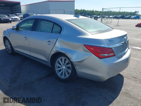 ✅ 2016 Buick LaCrosse • VIN: 1G4GA5G33GF180375 • Lot: 44894876. Wystawiony na IAAI z przebiegiem 235 222 mil. Bezpłatny archiwum sprzedaży aukcyjnych z USA i szczegółowy raport historii pojazdu na DreamBid. Zdjęcie 3.