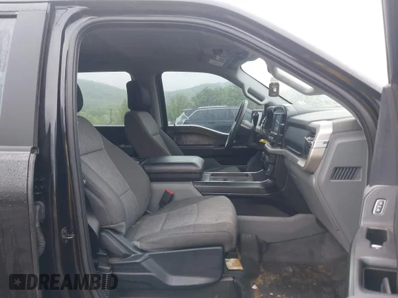 ✅ 2021 Ford F-150 XL • VIN: 1FTFW1E51MKD43641 • Lot: 42253571. Wystawiony na IAAI z przebiegiem 124 780 mil. Bezpłatny archiwum sprzedaży aukcyjnych z USA i szczegółowy raport historii pojazdu na DreamBid. Zdjęcie 5.
