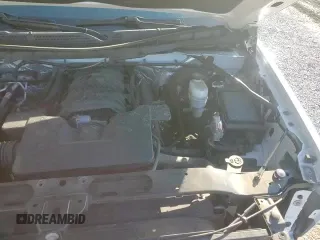 ✅ 2018 Chevrolet Silverado 1500 LT • VIN: 3GCUKREC3JG205943 • Lot: 90894645. Listed on Copart with 95,759 mi. Free auction sales archive from the USA and detailed vehicle history report at DreamBid. Image 13.