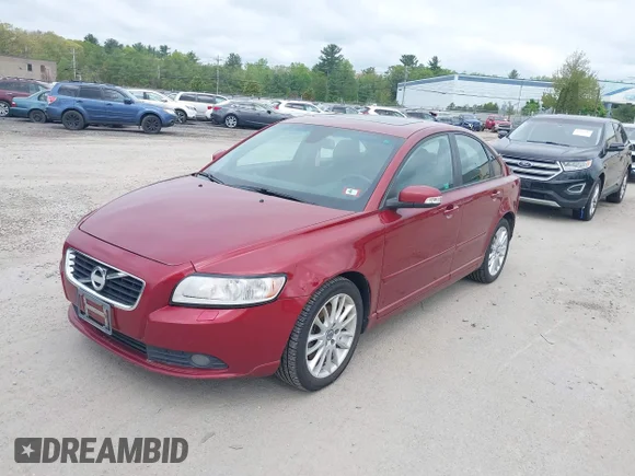 ✅ 2011 Volvo S40 • VIN: YV1672MS2B2543994 • Лот: 42289797. Опубліковано раніше на IAAI з пробігом 207 104 миль. Безкоштовний доступ до архіву аукціонних продажів зі США та докладний звіт про історію автомобіля на DreamBid. Зображення 2.