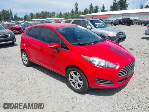 ✅ 2015 Ford Fiesta SE • VIN: 3FADP4EJ3FM200551 • Lot: 45395983. Wystawiony na IAAI z przebiegiem 134 491 mil. Bezpłatny archiwum sprzedaży aukcyjnych z USA i szczegółowy raport historii pojazdu na DreamBid. Zdjęcie 1.