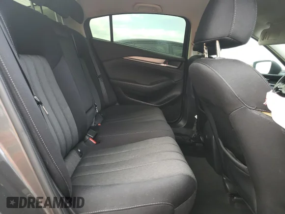 ✅ 2018 Mazda 6 Sport • VIN: JM1GL1UM6J1334893 • Lot: 37748423. Wystawiony na Copart z przebiegiem 15 930 mil. Bezpłatny archiwum sprzedaży aukcyjnych z USA i szczegółowy raport historii pojazdu na DreamBid. Zdjęcie 10.