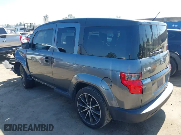 ✅ 2010 Honda Element LX • VIN: 5J6YH1H36AL001132 • Lot: 45456807. Wystawiony na IAAI z przebiegiem 242 744 mil. Bezpłatny archiwum sprzedaży aukcyjnych z USA i szczegółowy raport historii pojazdu na DreamBid. Zdjęcie 3.