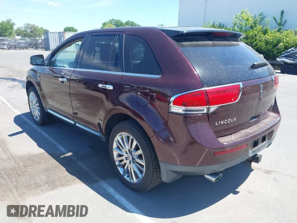 ✅ 2011 Lincoln MKX • VIN: 2LMDJ6JK8BBJ07865 • Lot: 44969160. Wystawiony na IAAI z przebiegiem 119 773 mil. Bezpłatny archiwum sprzedaży aukcyjnych z USA i szczegółowy raport historii pojazdu na DreamBid. Zdjęcie 3.