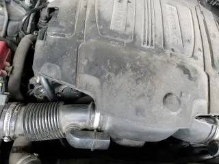 ✅ 2017 Jaguar F-Pace S • VIN: SADCM2BV1HA075922 • Lot: 87386585. Wystawiony na Copart z przebiegiem 102 186 mil. Bezpłatny archiwum sprzedaży aukcyjnych z USA i szczegółowy raport historii pojazdu na DreamBid. Zdjęcie 14.