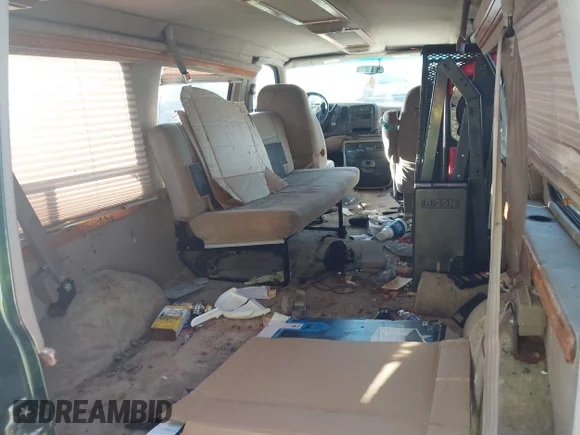✅ 2002 GMC Savana • VIN: 1GDFG15W421107649 • Lot: 42707736. Listed on IAAI with Not provided. Free auction sales archive from the USA and detailed vehicle history report at DreamBid. Image 8.