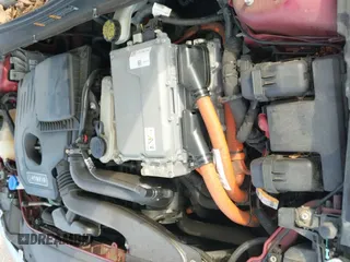 ✅ 2014 Lincoln MKZ Hybrid • VIN: 3LN6L2LUXER813179 • Lot: 43203760. Wystawiony na IAAI z przebiegiem 141 628 mil. Bezpłatny archiwum sprzedaży aukcyjnych z USA i szczegółowy raport historii pojazdu na DreamBid. Zdjęcie 19.