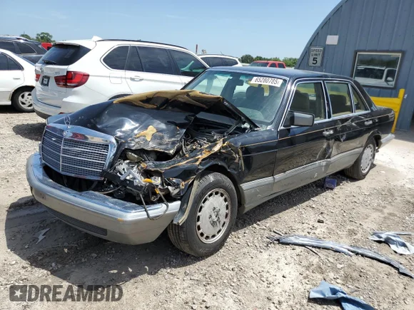 ✅ 1987 Mercedes-Benz 560 • VIN: WDBCA39D7HA359738 • Lot: 65280785. Wystawiony na Copart z przebiegiem 221 154 mil. Bezpłatny archiwum sprzedaży aukcyjnych z USA i szczegółowy raport historii pojazdu na DreamBid. Zdjęcie 1.