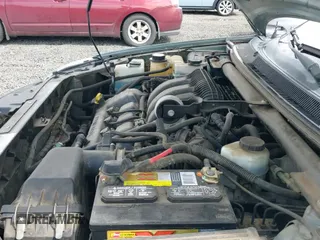 ✅ 2005 Ford Five Hundred SEL • VIN: 1FAFP27175G130670 • Lot: 41924430. Wystawiony na IAAI z przebiegiem 204 227 mil. Bezpłatny archiwum sprzedaży aukcyjnych z USA i szczegółowy raport historii pojazdu na DreamBid. Zdjęcie 12.