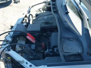 ✅ 2018 Toyota Sienna SE • VIN: 5TDXZ3DCXJS962511 • Lot: 43111836. Wystawiony na IAAI z przebiegiem 81 278 mil. Bezpłatny archiwum sprzedaży aukcyjnych z USA i szczegółowy raport historii pojazdu na DreamBid. Zdjęcie 24.