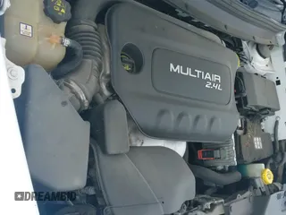 ✅ 2018 Jeep Cherokee Latitude • VIN: 1C4PJMCB3JD528531 • Lot: 41906621. Listed on IAAI with 122,137 mi. Free auction sales archive from the USA and detailed vehicle history report at DreamBid. Image 18.