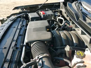 ✅ 2025 GMC Yukon Denali • VIN: 1GKS2DRL7SR358285 • Lot: 43070986. Listed on IAAI with 1,124 mi. Free auction sales archive from the USA and detailed vehicle history report at DreamBid. Image 23.